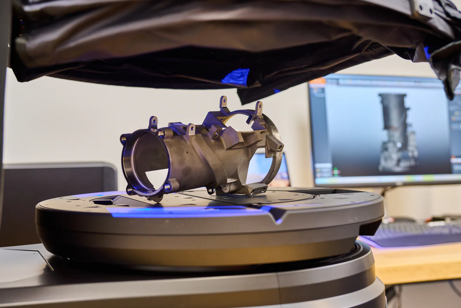Three-dimensional inspection of an M134HG component